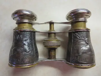 OT:..SELLING a late 1800's pair of French opera glasses..what category on Feebay?