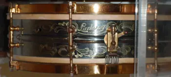 1919-1922 LUDWIG &amp; LUDWIG 5 x 14 6 LUG/FANCY SCROLL ENGRAVED DeLUXE STANDARD MODEL