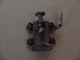 Identifying strainer