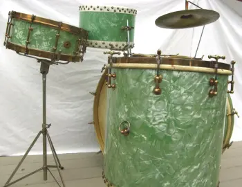Yet another Sea Green Pearl drum!