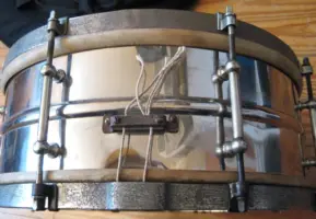 Question about 20's/30's Gretsch &quot;American&quot; 8-lug NOB Snare