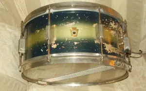 Help Identifying WFL Snare?