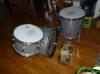 Rogers Silver Sparkle Drums