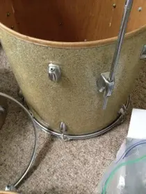 Can anyone identify these drums?