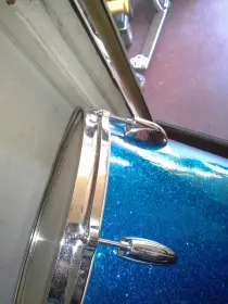 gretsch tack badge blue glitter floor tom for a red vista floor