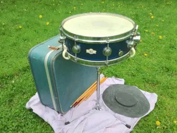 vintage 60's Camco Oaklawn blue sparkle 14&quot; Aristocrat snare drum with accessories