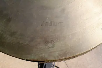 Help with 15&quot; Italian hats please!