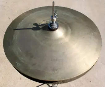 Help with 15&quot; Italian hats please!