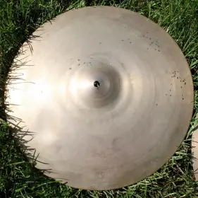 Help with 15&quot; Italian hats please!