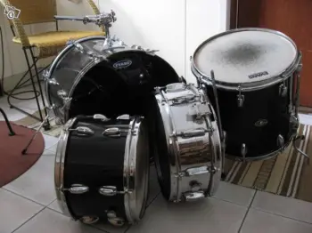 Identify vintage slingerlands