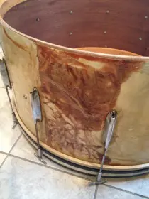 WFL 1937(?) 28&quot; bass w/calf and 13&quot; Tom WMP