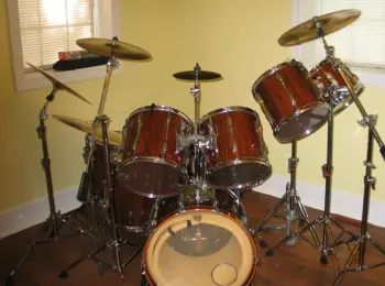 1983 era Tama Arstar Birch between Cordia Wood