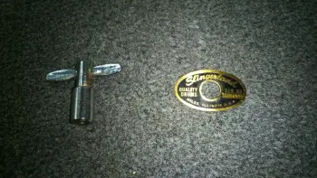 Looking for this Ludwig T nut and this Slingerland badge......
