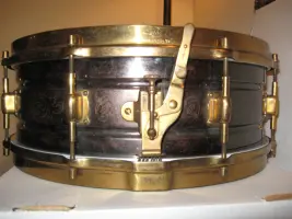 Value of Old Leedy Snare?
