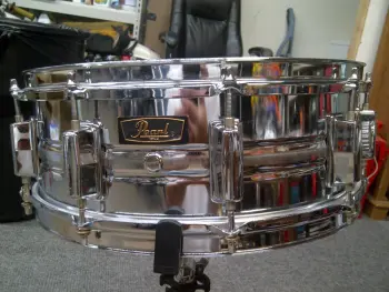 Early 70s 10-lug Pearl  Snare RESTORED