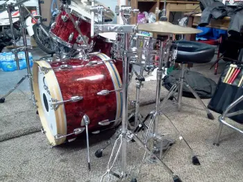 Early 70s 10-lug Pearl  Snare RESTORED