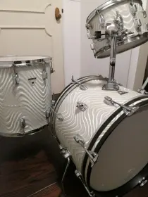 Another 'oddball' Ludwig Standard