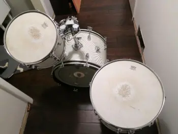 Another 'oddball' Ludwig Standard