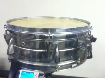 Yet another &quot;what is this snare drum&quot;