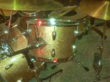 Rock in 1960's 4pc maple shell gold sparkle Slingerland in EC