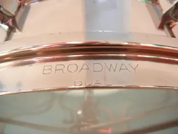 1930’s Leedy Broadway Dual 6,5”.