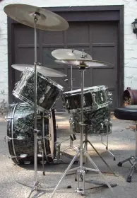 Ludwig 22x12 new yorker bass drum