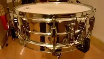 The tuning of the brass drumpet