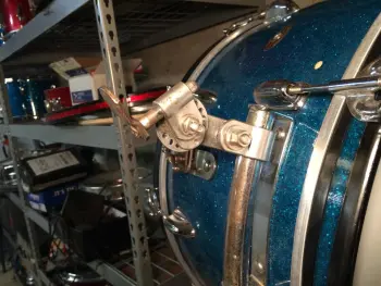 60's Slingerland hardware. Repair, or replace.