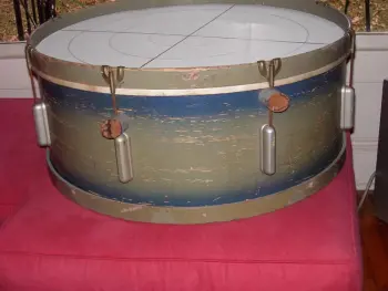 Vintage gretsch defender bass drum 12x28' blue/gold duco