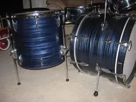 I got my teardrop matching floor tom today. Hee haw!!!