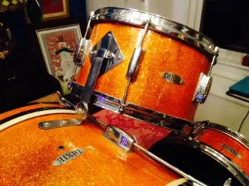 Dixie orange sparkle score! 18 inch bass drum !