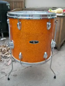 Dixie orange sparkle score! 18 inch bass drum !