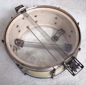 Question about 1930's L&amp;L Super Sensitive snare drums