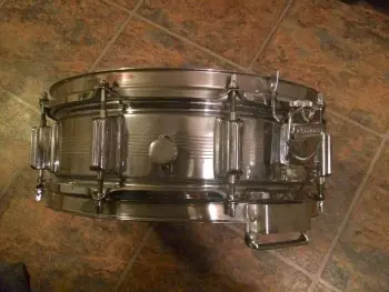 RARE vintage early 60's Rogers COB 7 Line Dnyasonic snare drum