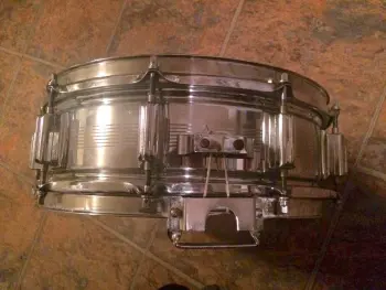 RARE vintage early 60's Rogers COB 7 Line Dnyasonic snare drum