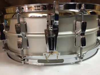 70's Ludwig sharp B/O badged Acrolite