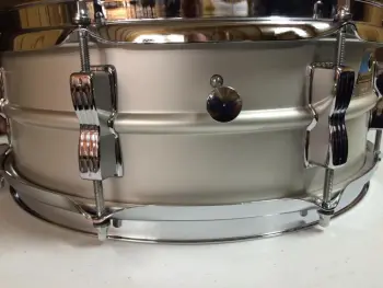 70's Ludwig sharp B/O badged Acrolite