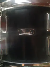 80s Pearl - Anyone know what model?