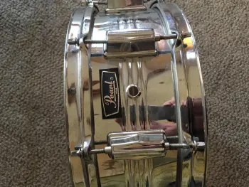 80s Pearl - Anyone know what model?