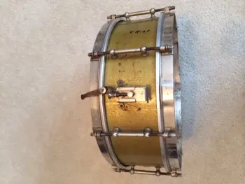 Drum ID help: Leedy or ??
