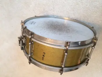 Drum ID help: Leedy or ??