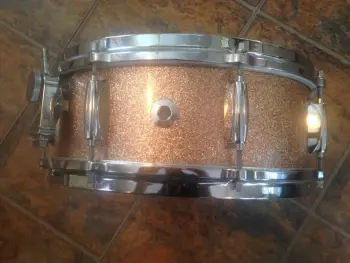 Vintage 60's Gretsch Round Badge 4157 snare drum Champagne sparkle- CLEAN