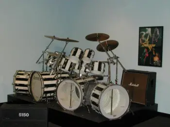 Alex Van Halen Tribute kit - 11 pieces -1981/82