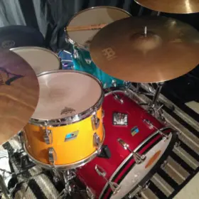 Looking for info and thoughts on drums I am looking at buying. 1970 ludwig vintagekit