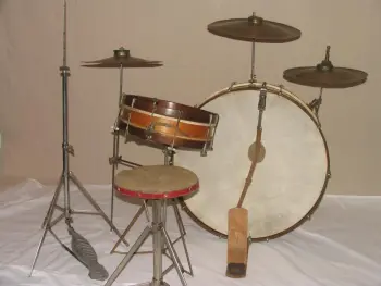 Vintage George B, Stone &amp; Son bass drum set