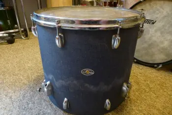 18 Slingerland floor tom