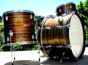 ID Help! Vintage Pearl kit.