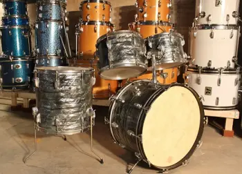 Player Drums