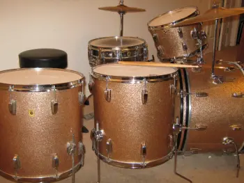 2 floor toms rule.