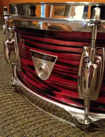 FOR SALE: 1971 Ludwig Standard 5×14 Snare in Ruby Red Strata